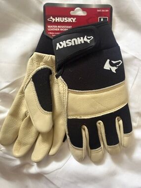 Men's Water-Resistant Leather Work Gloves in Black and Cream